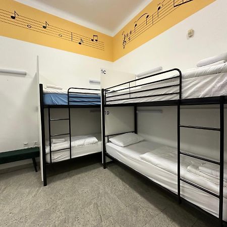 Hostel Opera Любляна Екстер'єр фото