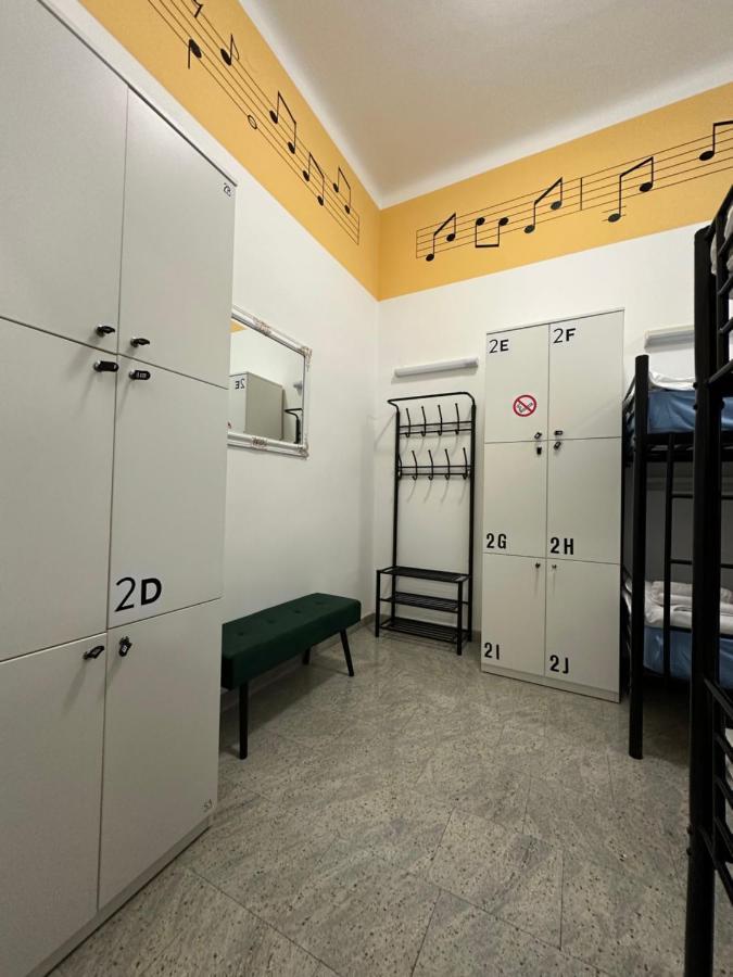 Hostel Opera Любляна Екстер'єр фото