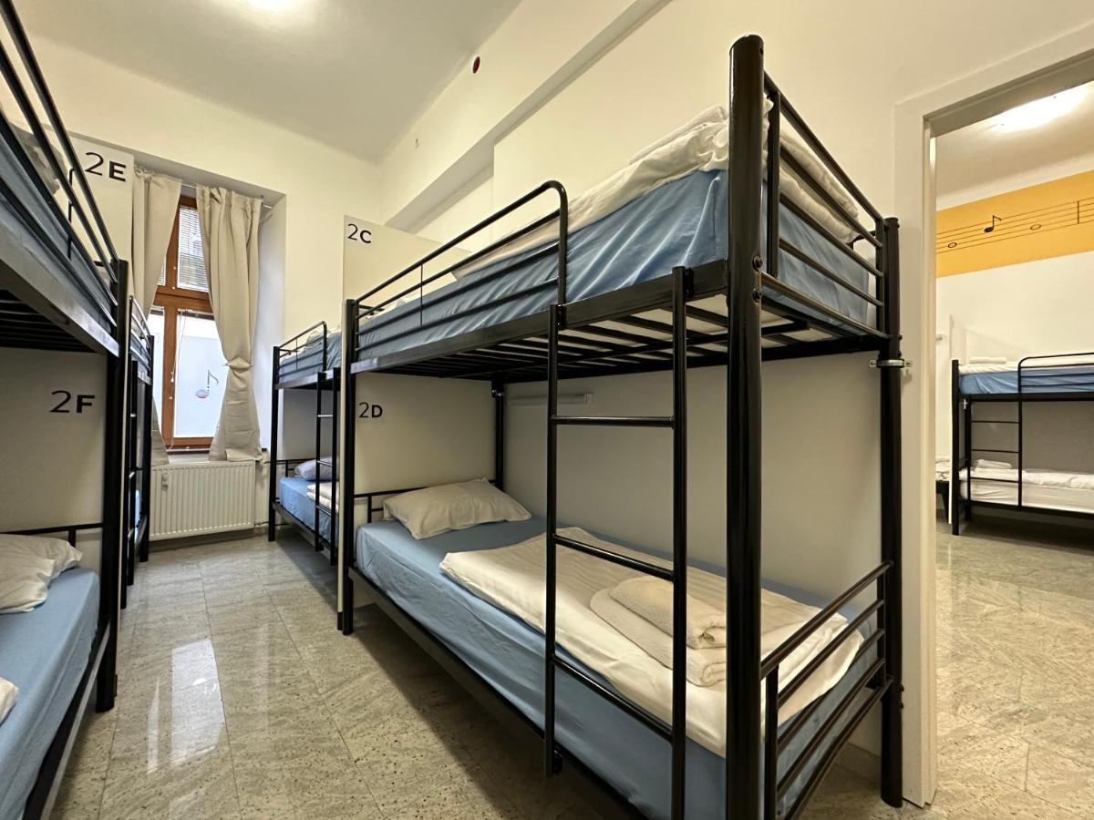 Hostel Opera Любляна Екстер'єр фото